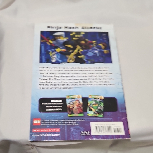 LEGO Ninjago Building Set Dynamic Ninja in Red and Black - Picture 8 of 14